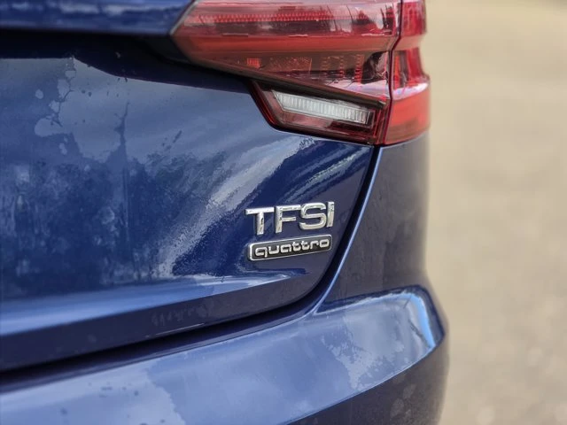 2018 Audi A4 Technik, modrá, 107 944 km, dovoz Kanada — foto 14 z 20
