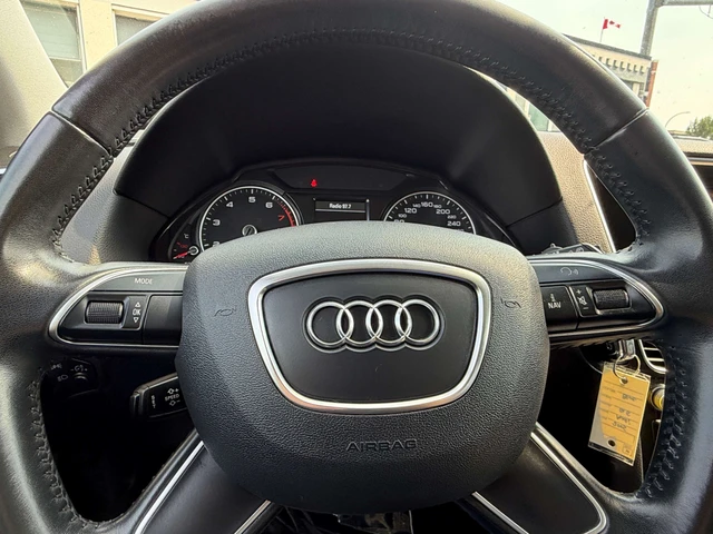 2015 Audi Q5 Progressiv, černá, 141 830 km, dovoz Kanada — foto 13 z 16