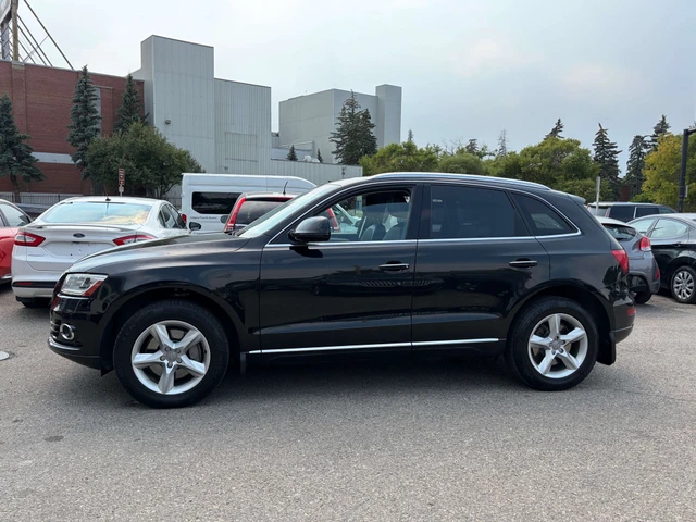 2015 Audi Q5 Progressiv, černá, 141 830 km, dovoz Kanada — foto 2 z 16