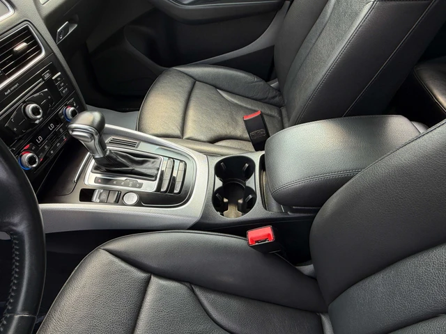 2015 Audi Q5 Progressiv, černá, 141 830 km, dovoz Kanada — foto 8 z 16