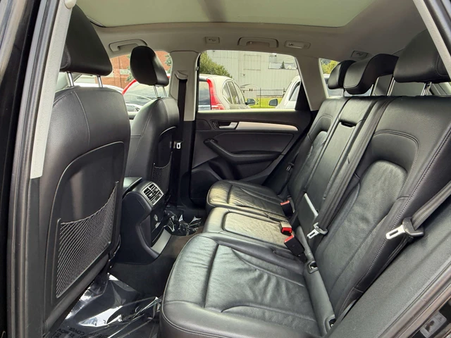 2015 Audi Q5 Progressiv, černá, 141 830 km, dovoz Kanada — foto 9 z 16