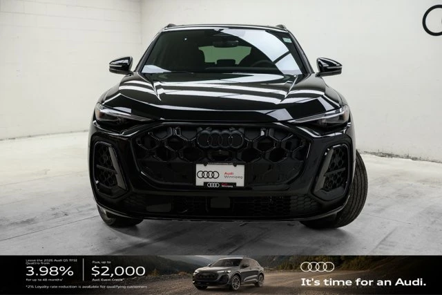 2026 Audi Q5 Technik, černá, 8 km, dovoz Kanada — foto 2 z 20