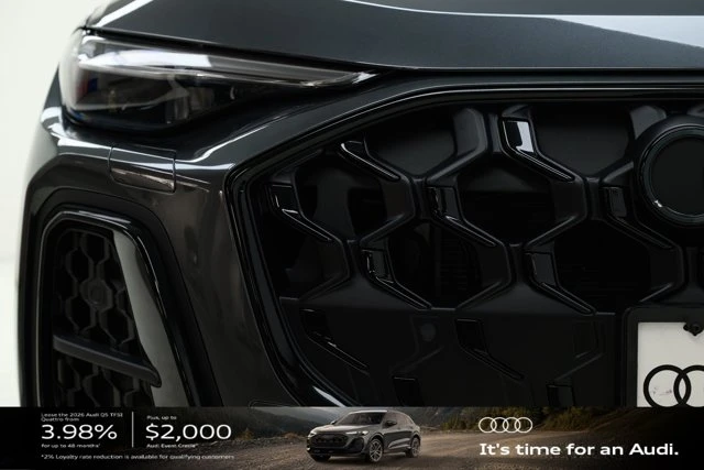 2026 Audi Q5 Progressiv, šedá, 19 km, dovoz Kanada — foto 3 z 20