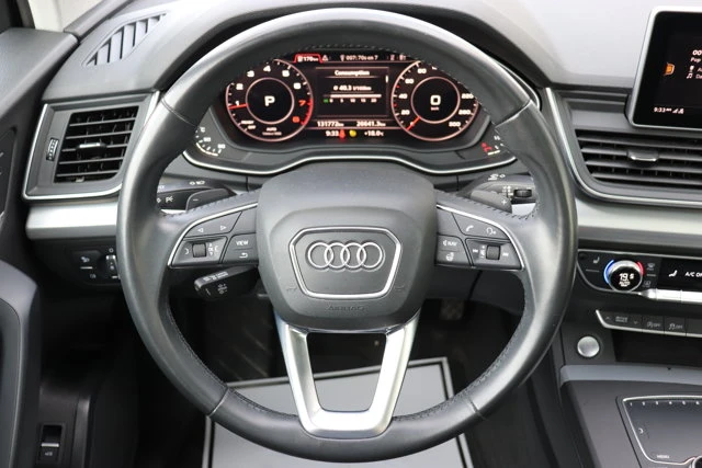 2020 Audi Q5 Progressiv, černá, 130 995 km, dovoz Kanada — foto 9 z 20