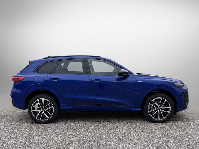 2026 Audi Q5 Progressiv, modrá, 27 km, dovoz Kanada — foto 4 z 20