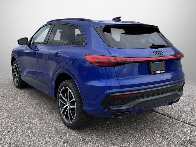 2026 Audi Q5 Progressiv, modrá, 27 km, dovoz Kanada — foto 9 z 20