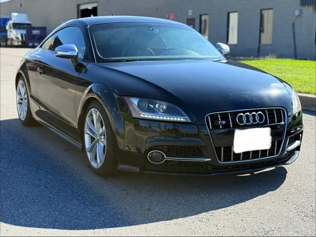 2011 Audi Tts, černá, 160 000 km, dovoz Kanada — foto 2 z 5