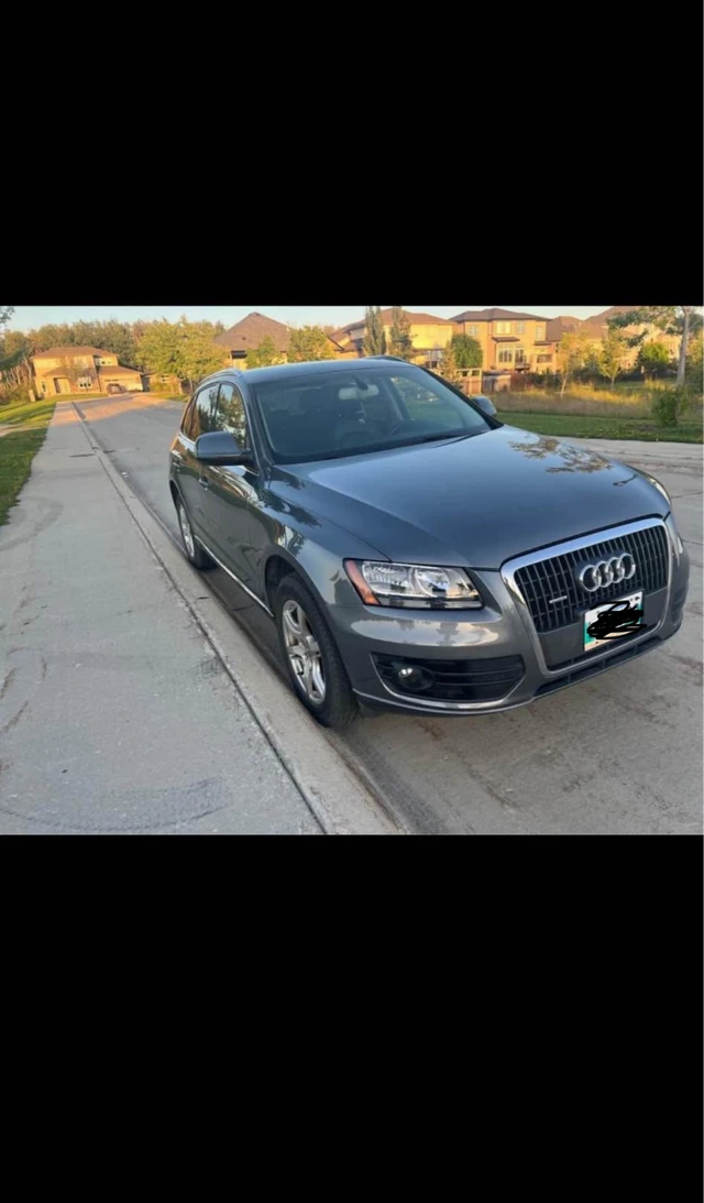 2012 Audi Q5, 141 000 km, dovoz Kanada — foto 2 z 5