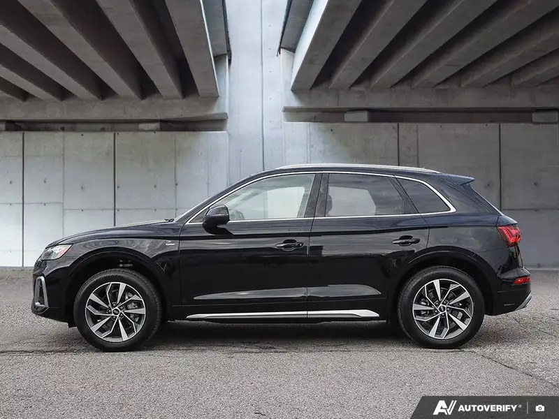2023 Audi Q5 Progressiv, bílá, 58 843 km, dovoz Kanada — foto 3 z 12