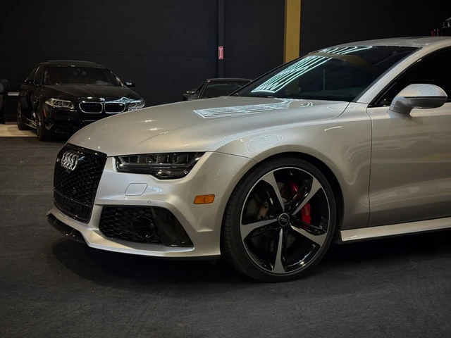 2016 Audi Rs7, stříbrná, 72 300 km, dovoz Kanada — foto 2 z 5