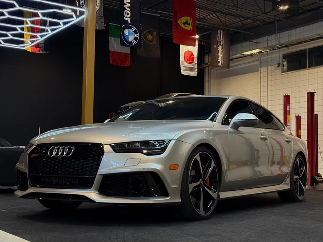2016 Audi Rs7, stříbrná, 72 300 km, dovoz Kanada — foto 5 z 5