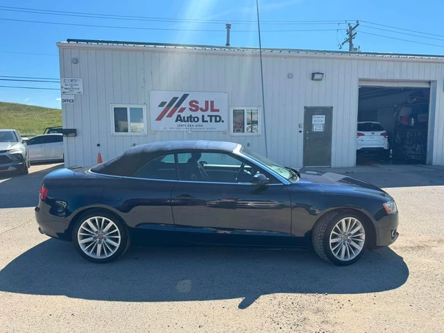 2011 Audi A5 Premium Plus, modrá, 124 716 km, dovoz Kanada — foto 3 z 5