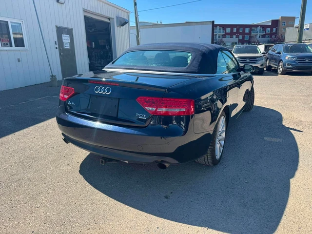 2011 Audi A5 Premium Plus, modrá, 124 716 km, dovoz Kanada — foto 4 z 5