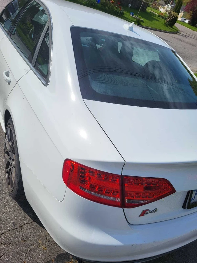 2012 Audi S4, 68 630 km, dovoz Kanada — foto 2 z 5
