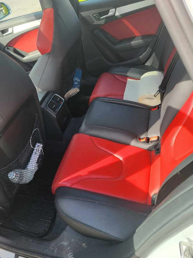 2012 Audi S4, 68 630 km, dovoz Kanada — foto 3 z 5