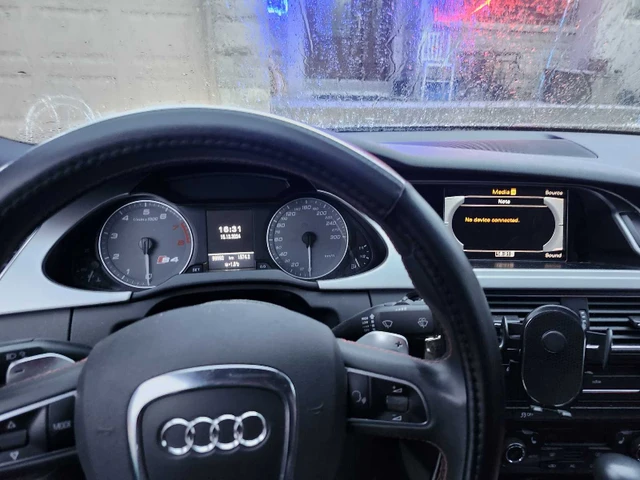 2012 Audi S4, 68 630 km, dovoz Kanada — foto 5 z 5