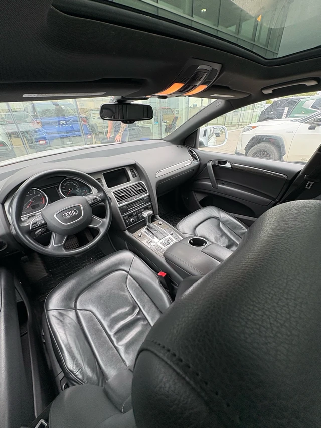 2015 Audi Q7, 167 000 km, dovoz Kanada — foto 2 z 5