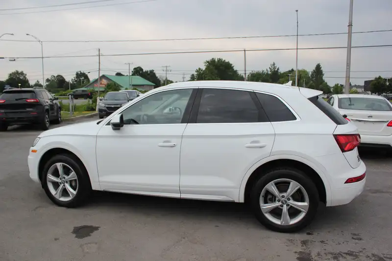 2018 Audi Q5 Progressiv, bílá, 154 619 km, dovoz Kanada — foto 2 z 12