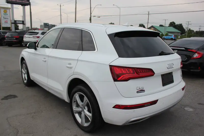 2018 Audi Q5 Progressiv, bílá, 154 619 km, dovoz Kanada — foto 3 z 12