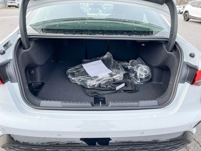 2026 Audi A3 Sedan Progressiv, bílá, 14 km, dovoz Kanada — foto 15 z 20