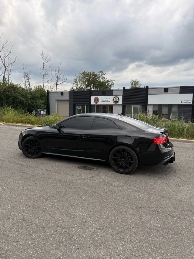 2015 Audi S5 Technik, 199 999 km, dovoz Kanada — foto 2 z 5
