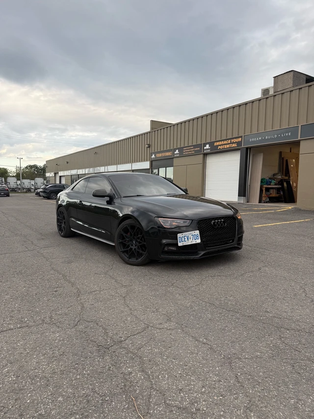 2015 Audi S5 Technik, 199 999 km, dovoz Kanada — foto 4 z 5