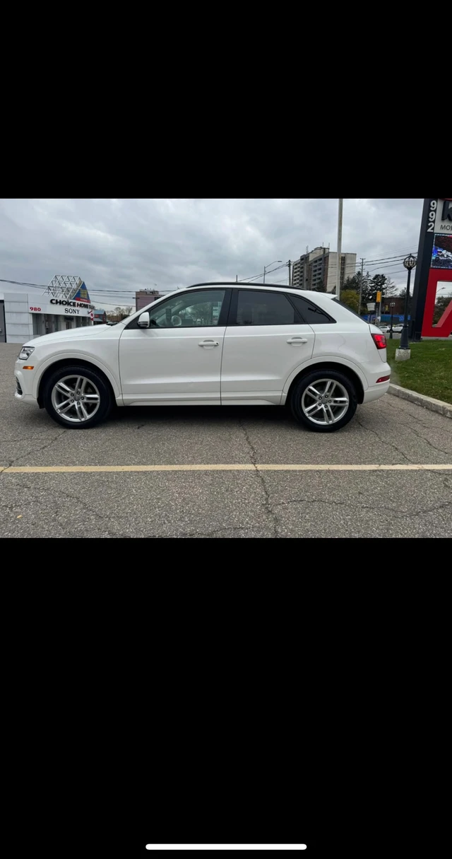 2016 Audi Q3, 99 000 km, dovoz Kanada — foto 3 z 5