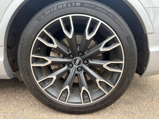 2018 Audi Q7 Technik, 143 000 km, dovoz Kanada — foto 5 z 5
