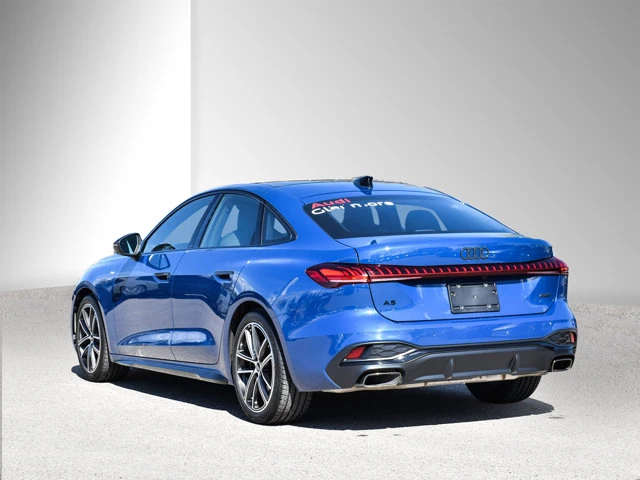 2025 Audi A5 Progressiv, modrá, 6 577 km, dovoz Kanada — foto 4 z 5