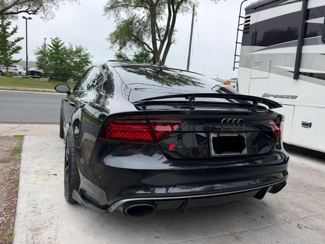 2017 Audi Rs7 performance, černá, 109 000 km, dovoz Kanada — foto 3 z 5
