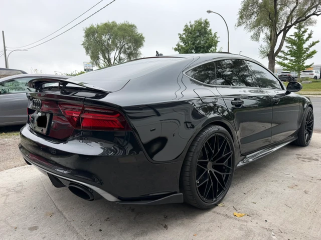 2017 Audi Rs7 performance, černá, 109 000 km, dovoz Kanada — foto 4 z 5