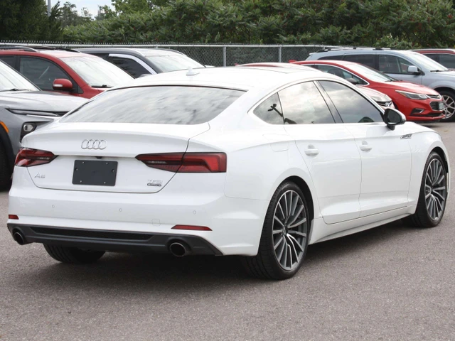 2018 Audi A5 2.0 Progressiv, bílá, 93 784 km, dovoz Kanada — foto 4 z 20
