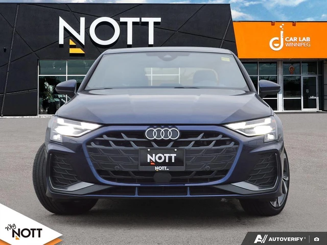 2025 Audi A3 Progressiv, 41 900 km, dovoz Kanada — foto 2 z 20