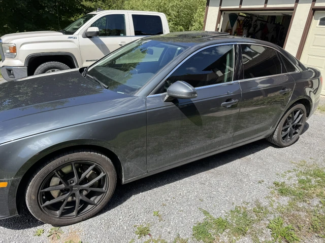2017 Audi A4 Progressiv, šedá, 219 000 km, dovoz Kanada — foto 3 z 5