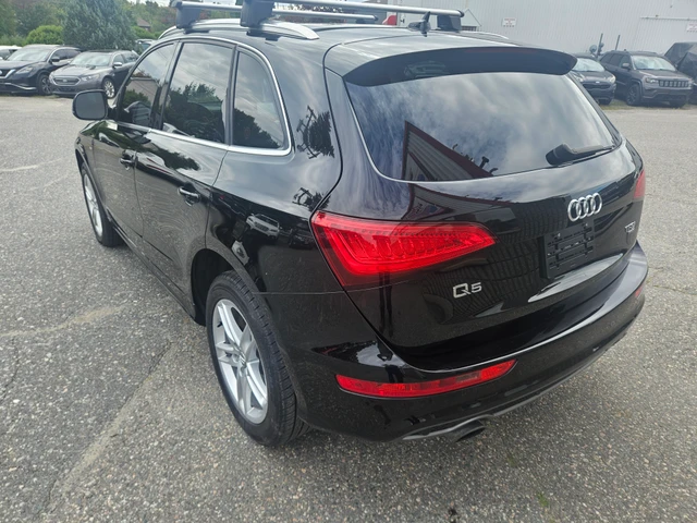 2014 Audi Q5 2.0L Progressiv, černá, 131 136 km, dovoz Kanada — foto 4 z 9