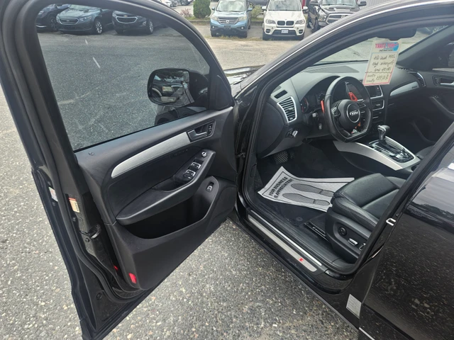 2014 Audi Q5 2.0L Progressiv, černá, 131 136 km, dovoz Kanada — foto 5 z 9