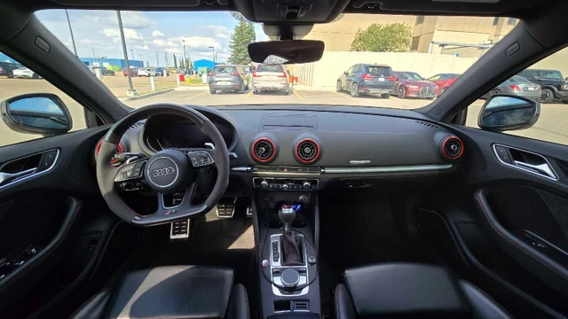 2019 Audi Rs3, šedá, 169 000 km, dovoz Kanada — foto 5 z 5