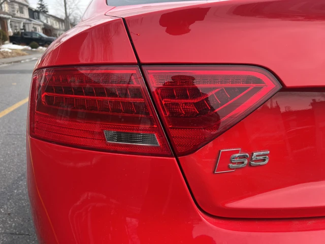 2016 Audi S5 Auto Technik, červená, 184 100 km, dovoz Kanada — foto 14 z 20