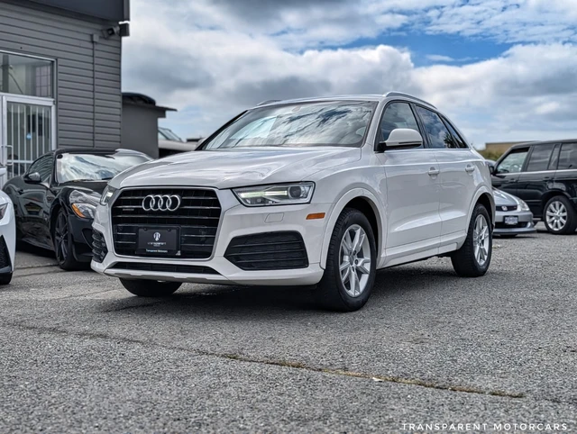 2018 Audi Q3 Premium Plus, bílá, 73 200 km, dovoz Kanada — foto 2 z 5