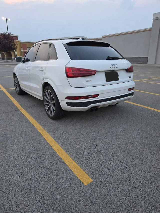 2016 Audi Q3 Sline, 202 000 km, dovoz Kanada — foto 2 z 5