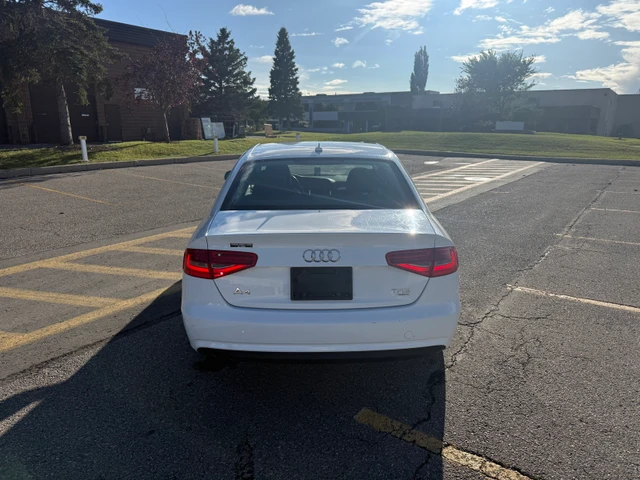 2014 Audi A4, 147 200 km, dovoz Kanada — foto 4 z 5