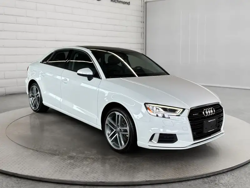 2018 Audi A3 Technik, bílá, 43 502 km, dovoz Kanada — foto 3 z 12