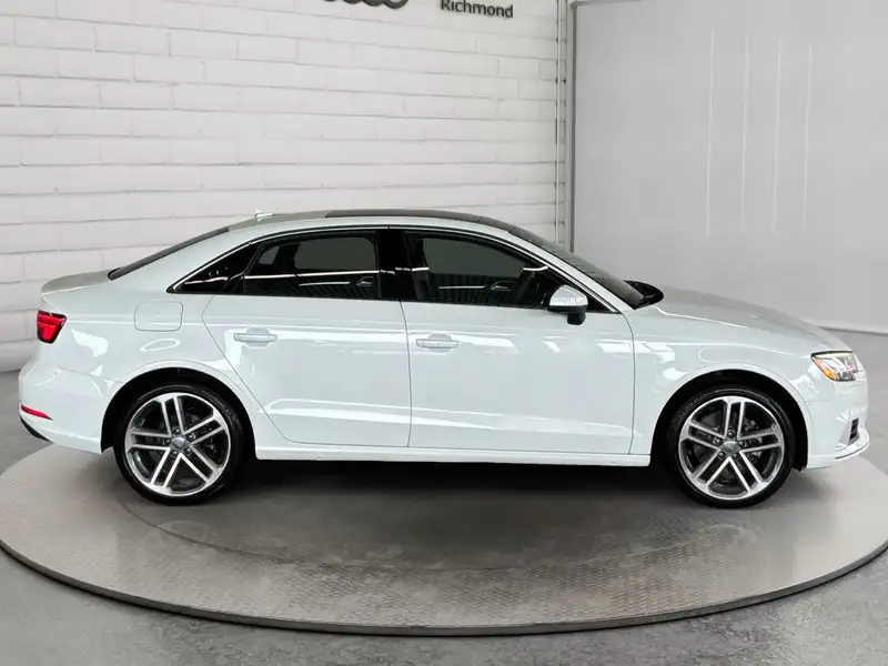 2018 Audi A3 Technik, bílá, 43 502 km, dovoz Kanada — foto 4 z 12