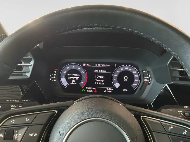 2024 Audi A3 Progressiv, černá, 35 600 km, dovoz Kanada — foto 12 z 12