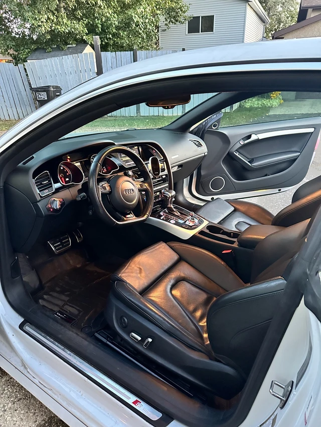 2015 Audi A5 Technik, 143 592 km, dovoz Kanada — foto 4 z 5
