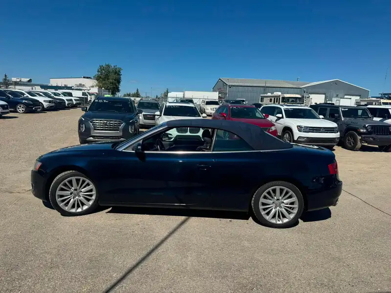 2011 Audi A5 Premium Plus, modrá, 124 716 km, dovoz Kanada — foto 7 z 12