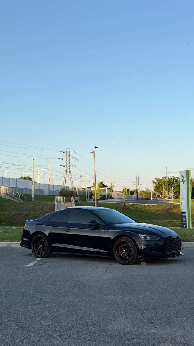 2018 Audi A5, černá, 136 000 km, dovoz Kanada — foto 4 z 5