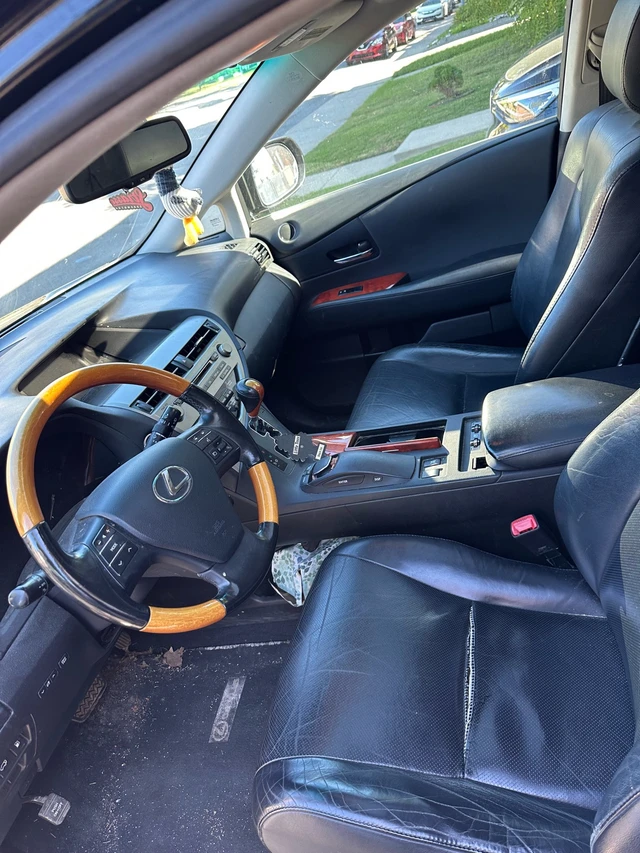 2010 Lexus Rx, 266 213 km, dovoz Kanada — foto 4 z 5