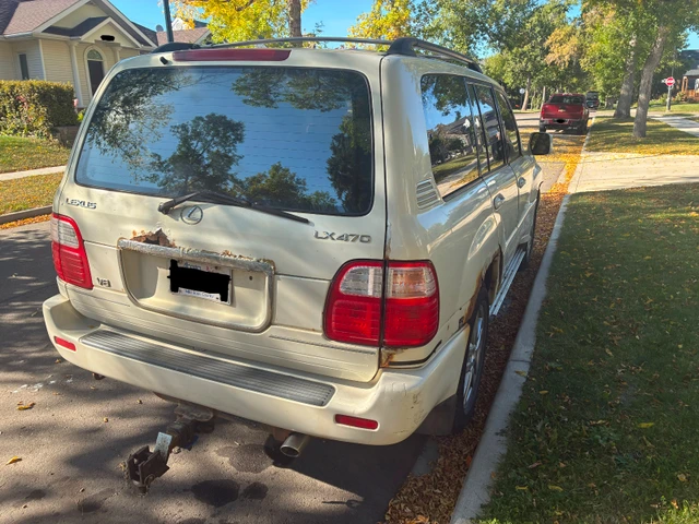 1999 Lexus, bílá, 205 700 km, dovoz Kanada — foto 5 z 5