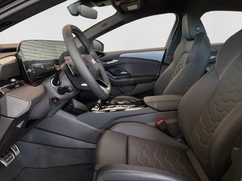 2027 Audi A6 e-tron Technik, černá, 90 km, dovoz Kanada — foto 10 z 12